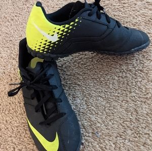 Indoor soccer Nike boys shoes